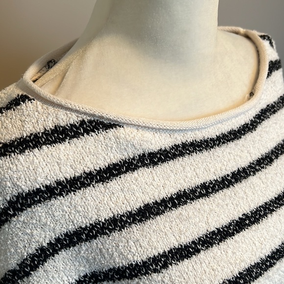 Free People - Bardot Sweater - only worn few times - Picture 7 of 15